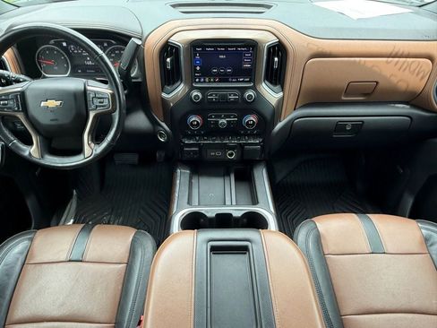 Used 2020 Chevrolet Silverado 3500 High Country w/ Gooseneck/5TH Wheel Package AWD/4WD image 16