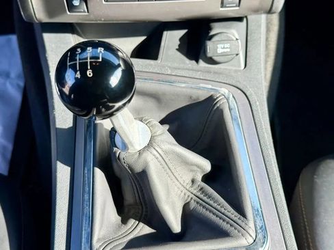 Used 2014 Dodge Challenger R/T RWD image 23