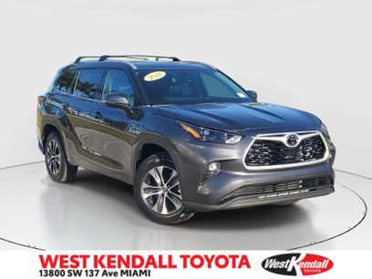 Used 2022 Toyota Highlander XLE