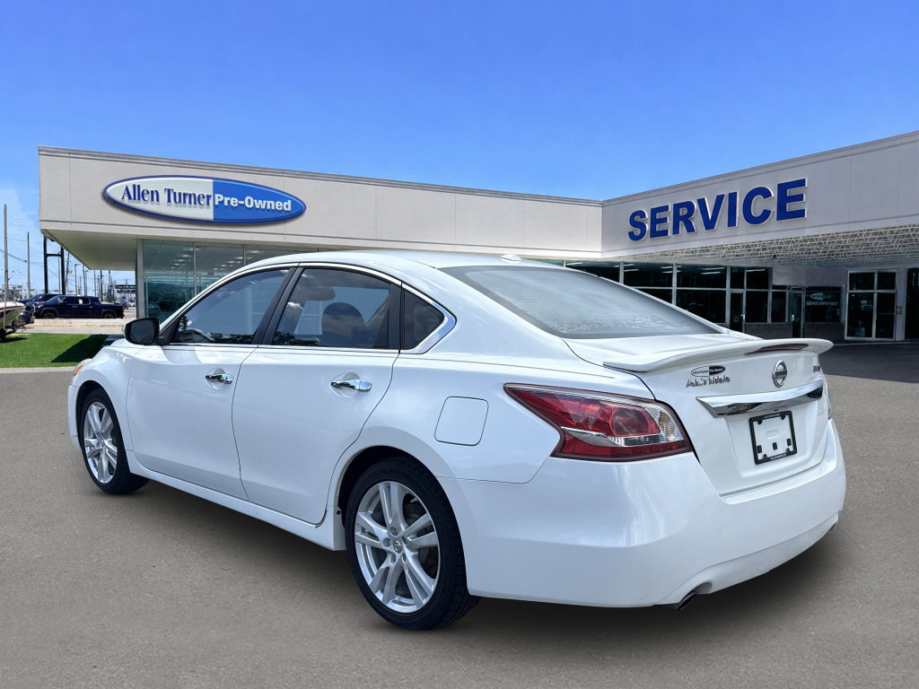 Used 2013 Nissan Altima 3.5 SV w/ Navigation Pkg FWD image 6