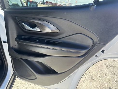 Used 2024 GMC Terrain SLE image 20