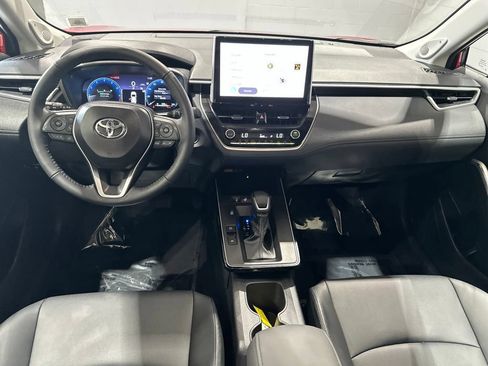 Used 2026 Toyota Corolla Cross XLE w/ Convenience Package AWD/4WD image 7