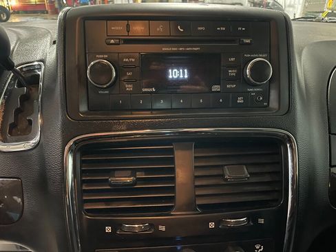 Used 2014 Dodge Grand Caravan SE w/ SE Plus Group image 14