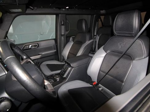 Used 2021 Ford Bronco Black Diamond AWD/4WD image 4
