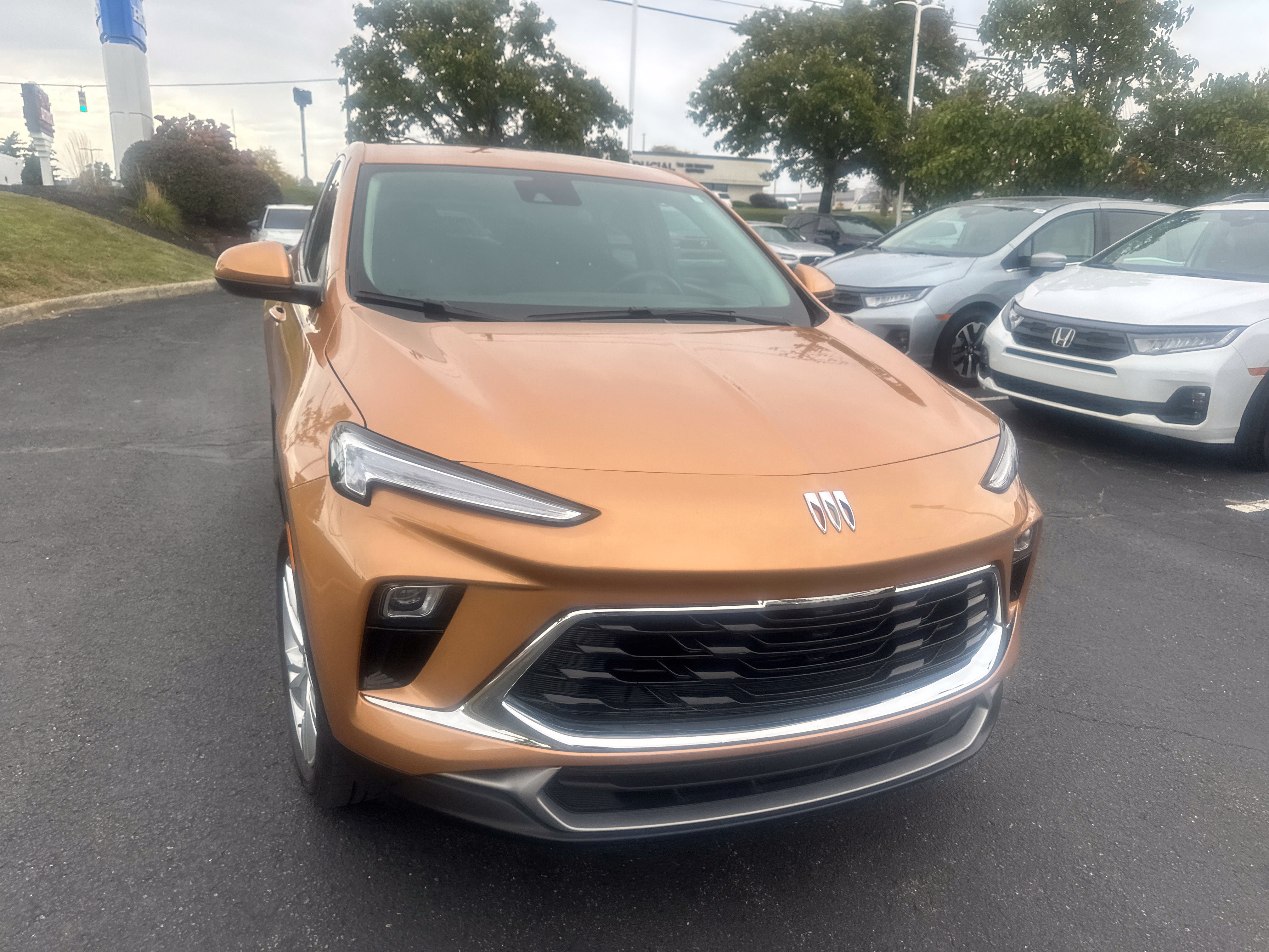 Used 2024 Buick Encore GX Preferred AWD/4WD image 9