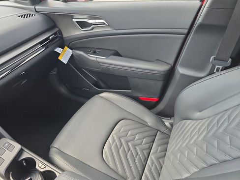 New 2026 Kia Sportage X-Line w/ X-Line Technology Package AWD/4WD image 16