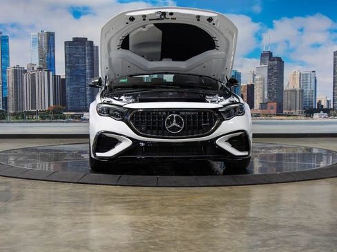New 2027 Mercedes-Benz E 53 AMG e 4MATIC Wagon image 4
