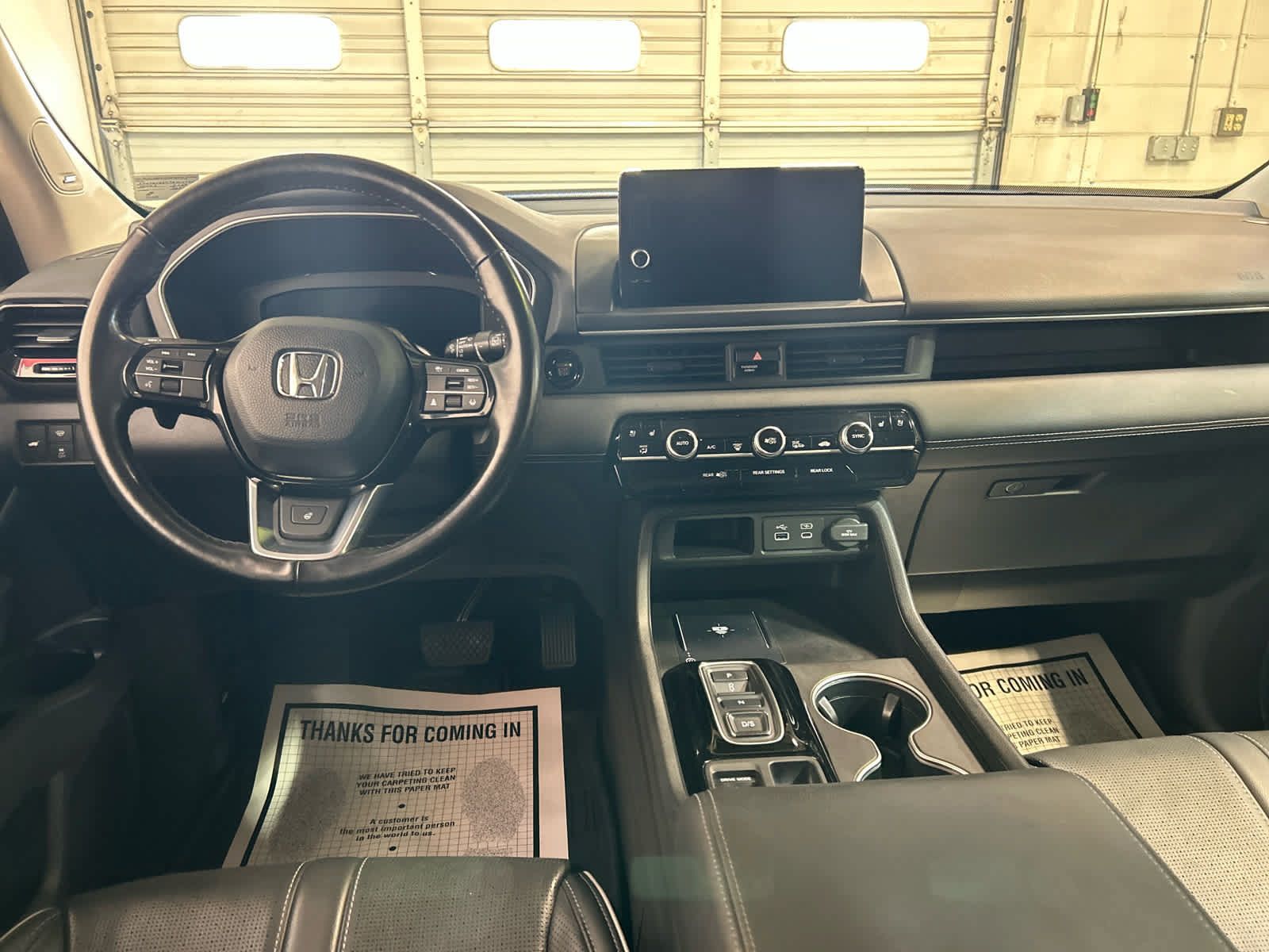 Used 2023 Honda Pilot Elite image 4