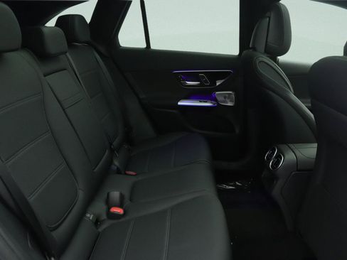 New 2026 Mercedes-Benz GLC 300 image 8