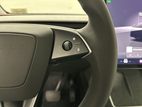 Used 2026 Tesla Model Y 2WD image 20