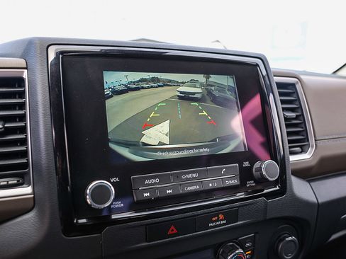 Used 2022 Nissan Frontier SV RWD image 15