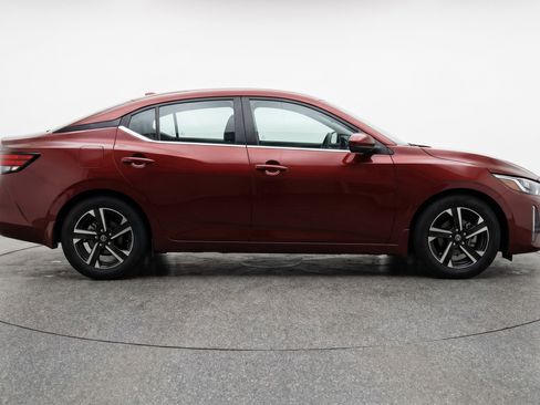 Used 2025 Nissan Sentra SV FWD image 11