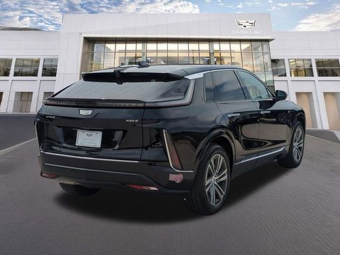Certified 2024 Cadillac Lyriq Luxury RWD image 5