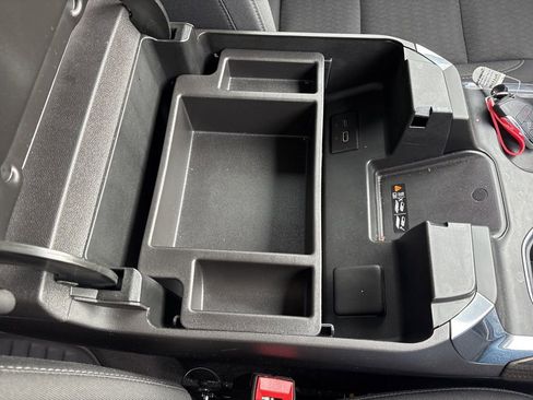 Used 2024 Chevrolet Silverado 1500 RST image 32