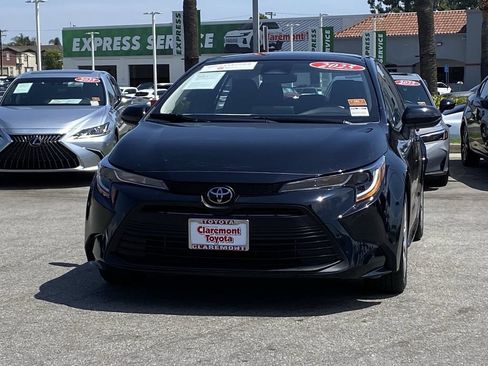 Certified 2025 Toyota Corolla LE FWD image 46