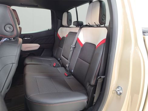 Used 2024 GMC Canyon AT4X image 15