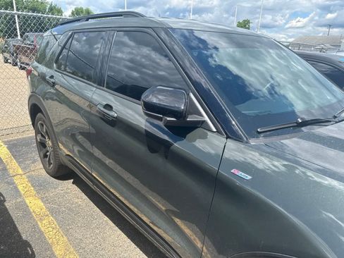 Used 2023 Ford Explorer ST-Line w/ Class IV Trailer Tow Package AWD/4WD image 7