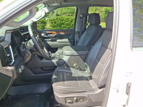 Used 2023 GMC Sierra 1500 Denali w/ Denali Reserve Package AWD/4WD image 10