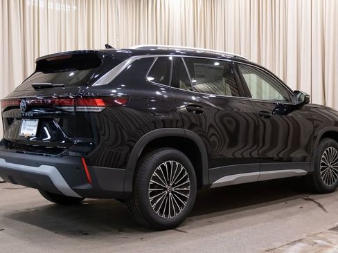 New 2026 Volkswagen Tiguan S image 6