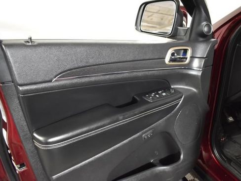 Used 2017 Jeep Grand Cherokee Limited RWD image 7