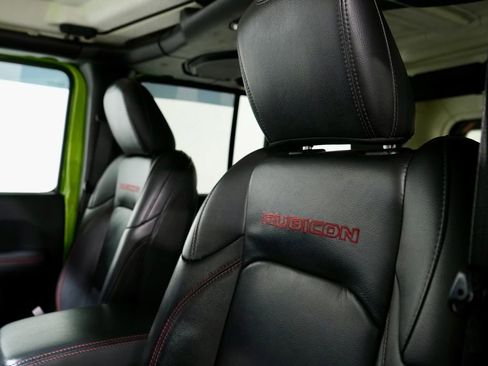 Used 2019 Jeep Wrangler Unlimited Rubicon w/ Dual Top Group image 36