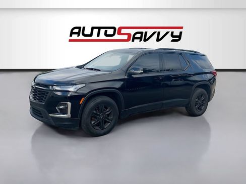 Used 2023 Chevrolet Traverse LT FWD image 3