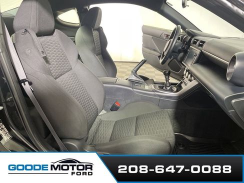 Used 2024 Toyota GR86 image 21