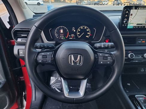 Certified 2025 Honda Pilot Touring image 23