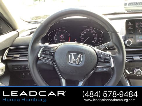 Used 2018 Honda Accord Touring image 15