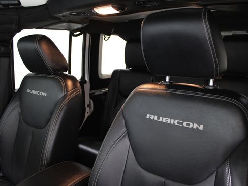 Used 2017 Jeep Wrangler Unlimited Rubicon image 5