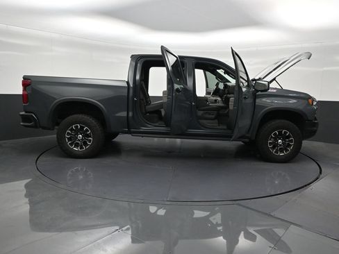 Used 2026 Chevrolet Silverado 1500 ZR2 w/ LPO, Dark Essentials Package AWD/4WD image 33