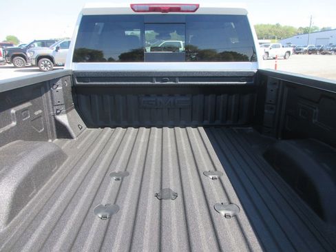 New 2026 GMC Sierra 2500 SLT w/ SLT Premium Package AWD/4WD image 6