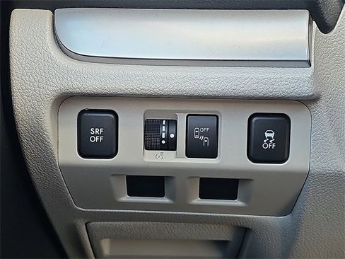 Used 2018 Subaru Forester 2.5i Premium image 24