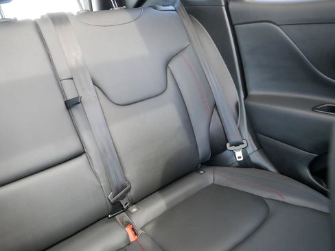 Used 2019 Jeep Renegade Trailhawk image 14