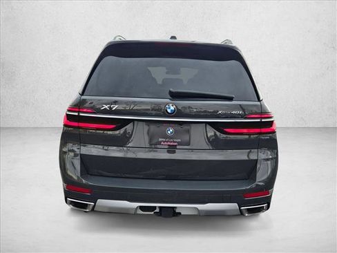 Certified 2024 BMW X7 xDrive40i image 7