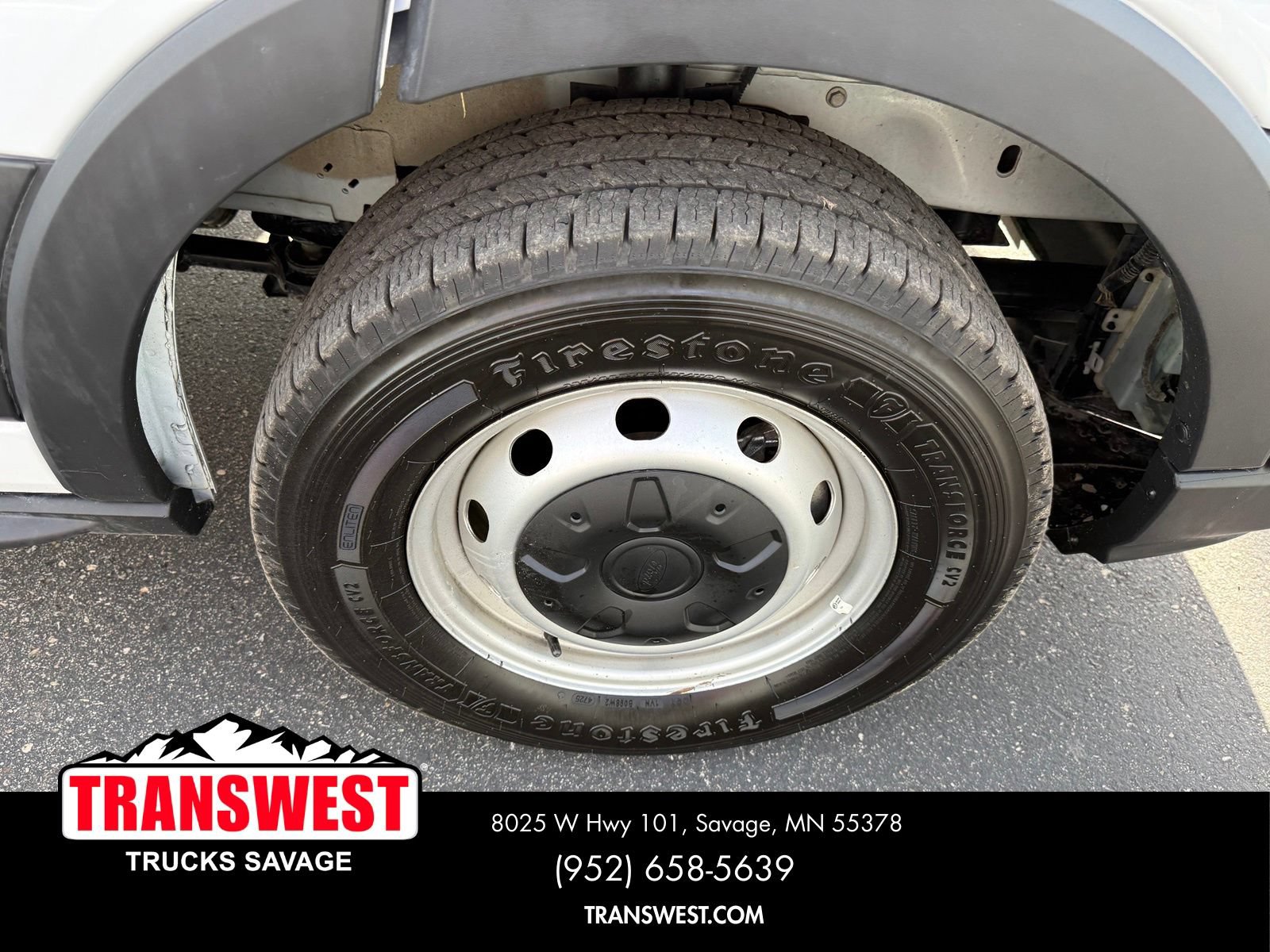 Used 2025 Ford Transit 250 148 Medium Roof RWD image 18