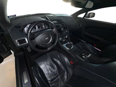 Used 2009 Aston Martin V8 Vantage Coupe RWD image 11