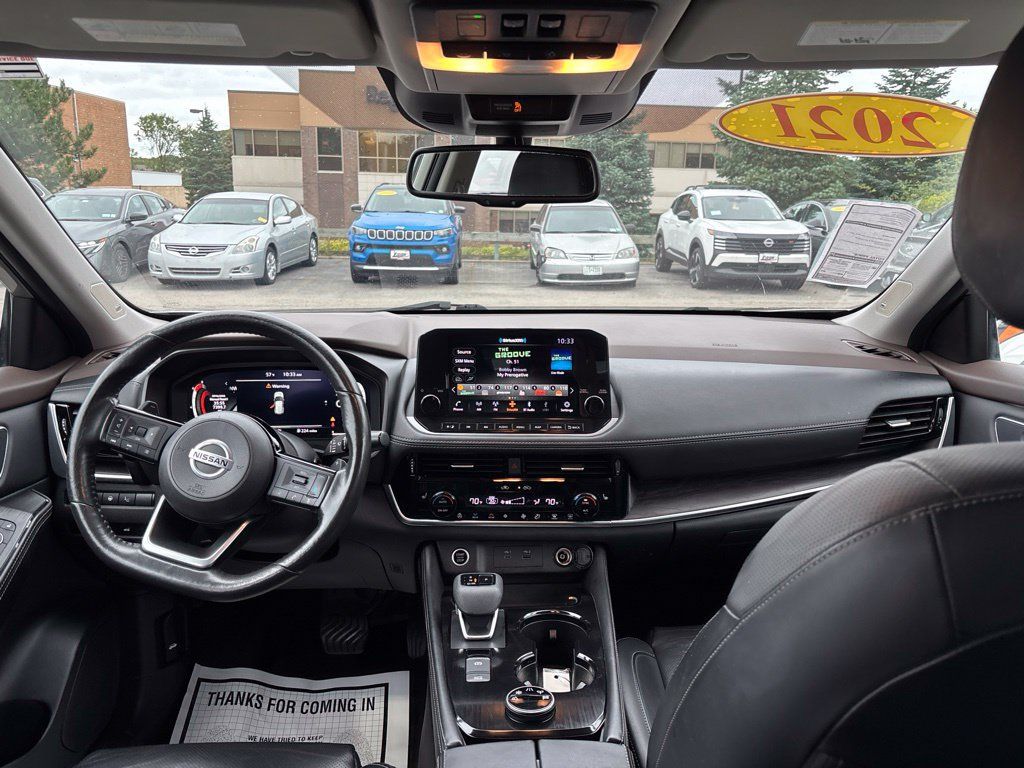 Used 2021 Nissan Rogue Platinum AWD/4WD image 16