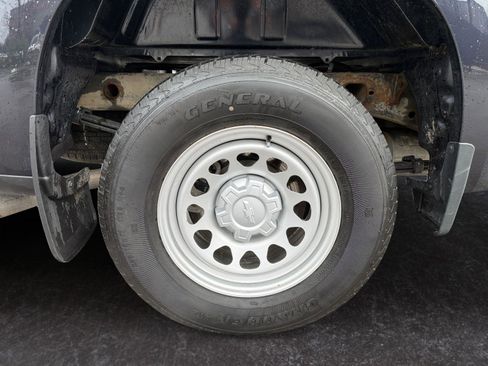 Used 2024 Chevrolet Silverado 1500 W/T w/ WT Fleet Convenience Package AWD/4WD image 27