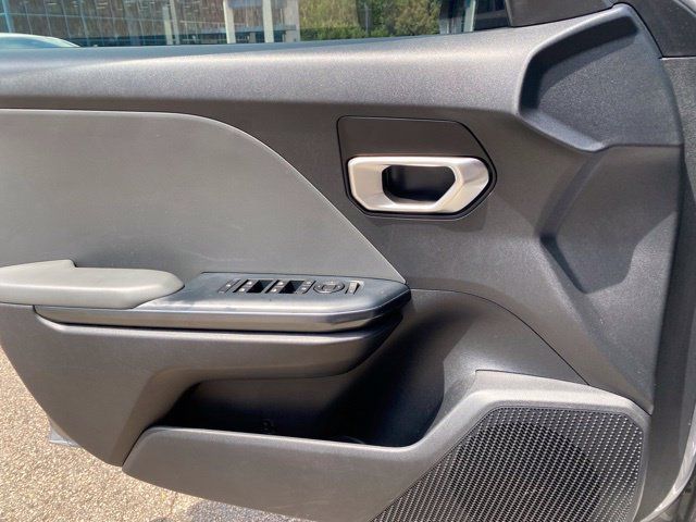 Used 2025 Kia K4 FWD image 19