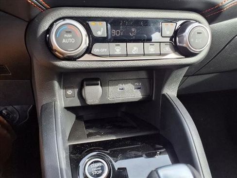 New 2025 Nissan Versa SR image 15