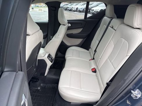 Used 2020 Volvo XC40 T5 Inscription w/ Protection Package Premier image 16