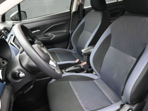 Used 2025 Nissan Versa SV w/ Trunk Package FWD image 16