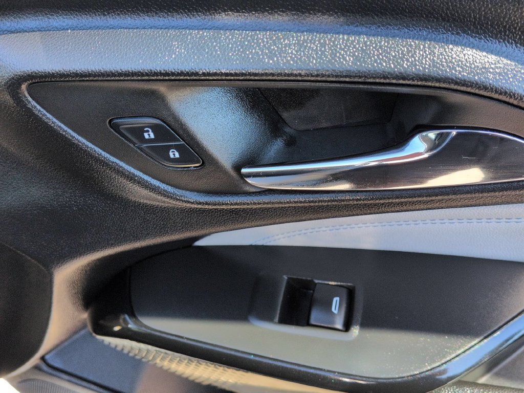 Used 2026 Chevrolet Trax LT FWD image 33