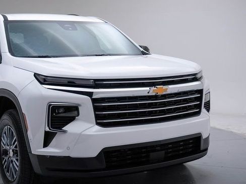 New 2026 Chevrolet Traverse LT w/ Enhanced Driving Package FWD image 12