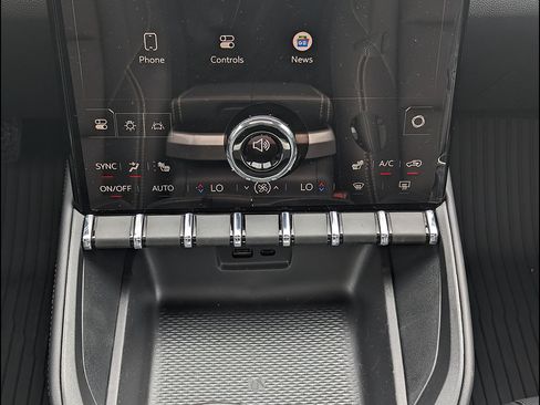 New 2026 GMC Terrain Elevation w/ Elevation Premium Package AWD/4WD image 25