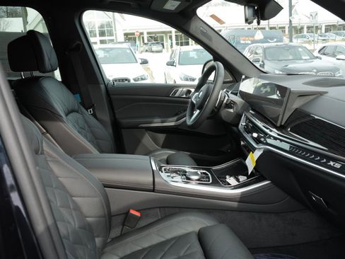 New 2026 BMW X5 xDrive50e w/ M Sport Package image 7