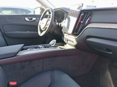 New 2026 Volvo XC60 B5 Core AWD/4WD image 12