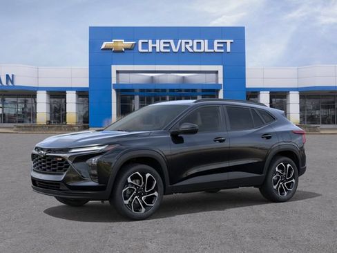 New 2026 Chevrolet Trax RS w/ Driver Confidence Package FWD image 2