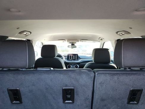 Used 2025 Chevrolet Blazer LT FWD image 21